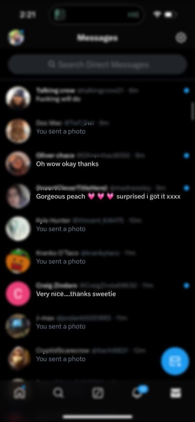 Watch lyssy's leaked NSFW photo on TwXstars