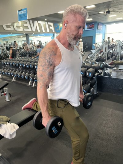 Watch Will Angell's leaked NSFW photo on TwXstars