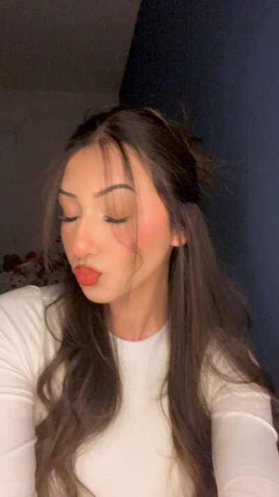 Watch Scarlette's leaked NSFW photo on TwXstars