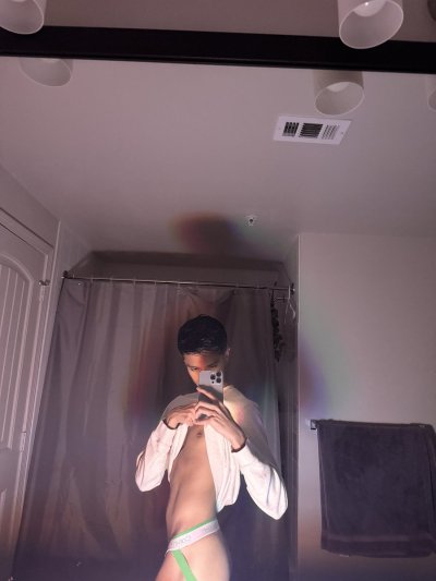 Watch OnlyVani 🪩's leaked NSFW photo on TwXstars