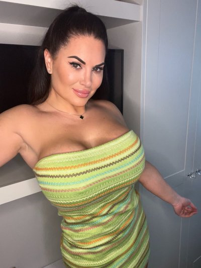 Watch 🔥Sophie_Lawson_xx🔥's leaked NSFW photo on TwXstars