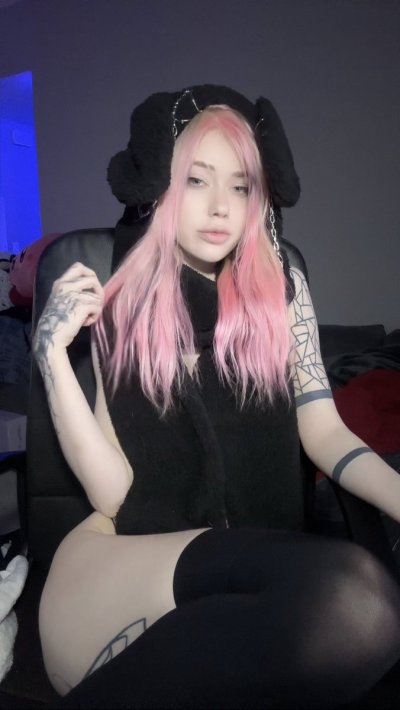 Watch Saekki's leaked NSFW photo on TwXstars