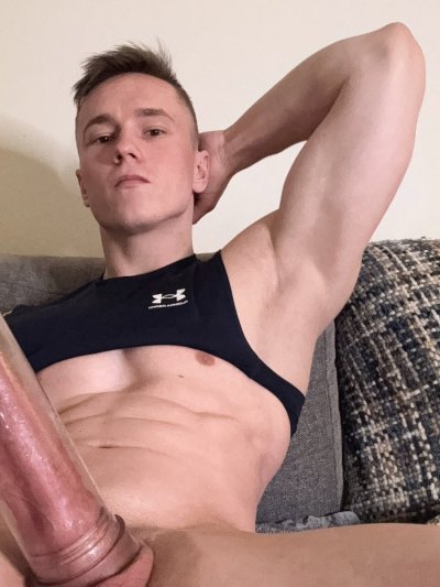 Watch BastianGate's leaked NSFW photo on TwXstars