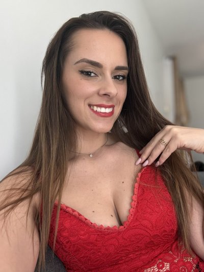 Watch Anita Rover Officiel.'s leaked NSFW photo on TwXstars