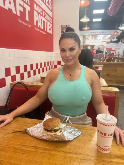 Watch 🔥Sophie_Lawson_xx🔥's leaked NSFW photo on TwXstars