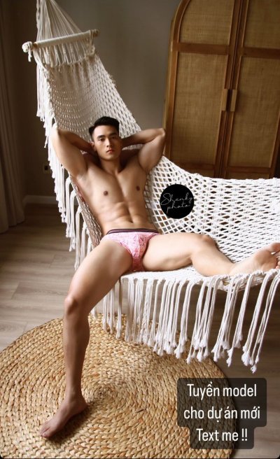 Watch ShenkyPhoto's leaked NSFW photo on TwXstars