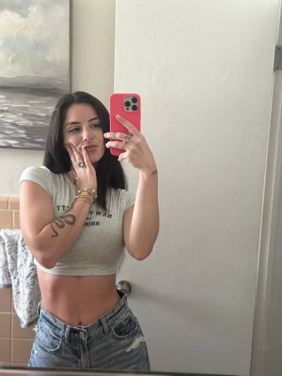 Watch harlee's leaked NSFW photo on TwXstars