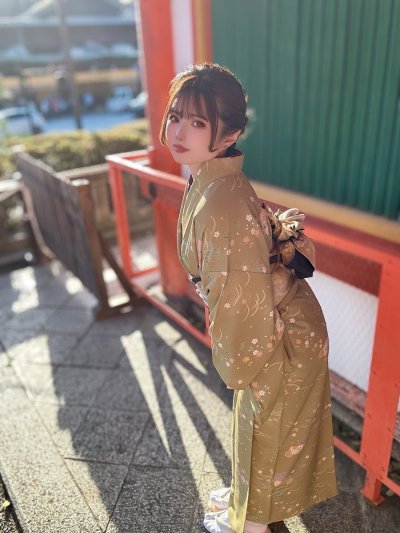 Watch 𓆟uri 𓆟's leaked NSFW photo on TwXstars