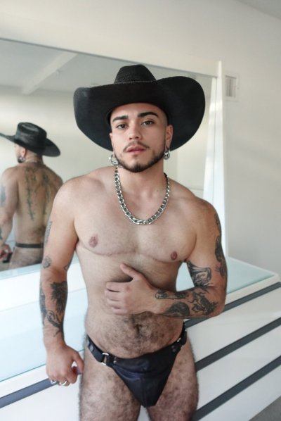 Watch Apollo Moon🏳️‍⚧️'s leaked NSFW photo on TwXstars