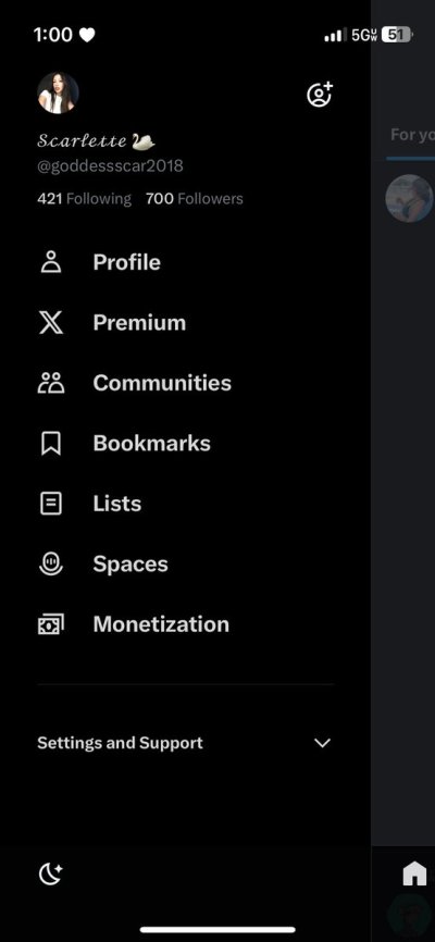 Watch Scarlette's leaked NSFW photo on TwXstars