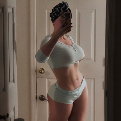 Watch Jenn's leaked NSFW photo on TwXstars