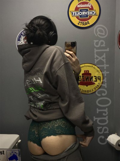 Watch 🖤 ꜱʟᴜᴛᴛʏᴄᴏʀᴘꜱᴇ 🖤's leaked NSFW photo on TwXstars