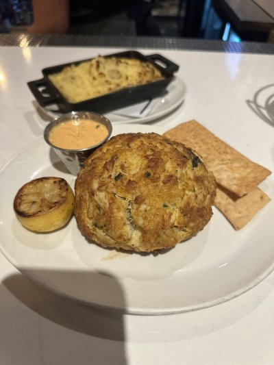 Watch Mike D's leaked NSFW photo on TwXstars