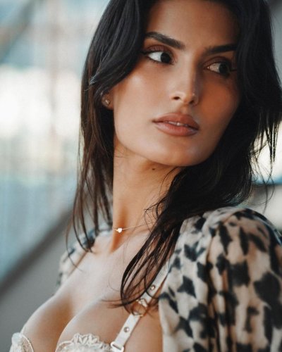 Watch Yael Cohen Aris's leaked NSFW photo on TwXstars