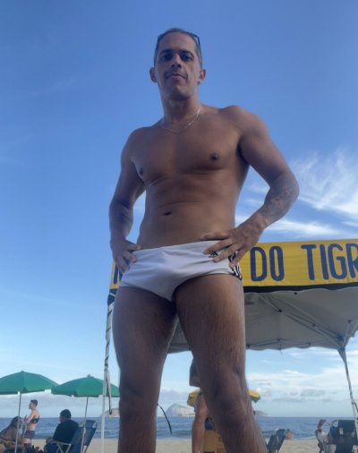 Watch Johnny Louis's leaked NSFW photo on TwXstars