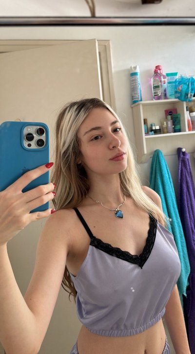 Watch Mari🪬's leaked NSFW photo on TwXstars