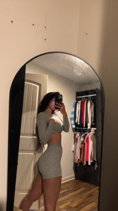 Watch harlee's leaked NSFW photo on TwXstars