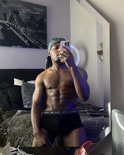 Watch 𝖇𝖆𝖇𝖞𝖙𝖗𝖆𝖉𝖊's leaked NSFW photo on TwXstars