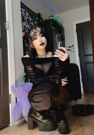 Watch huni 🍯's leaked NSFW photo on TwXstars