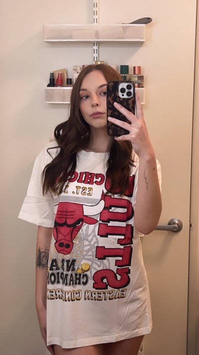 Watch Lily's leaked NSFW photo on TwXstars