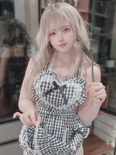 Watch 𓆟uri 𓆟's leaked NSFW photo on TwXstars