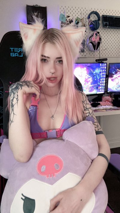 Watch Saekki's leaked NSFW photo on TwXstars