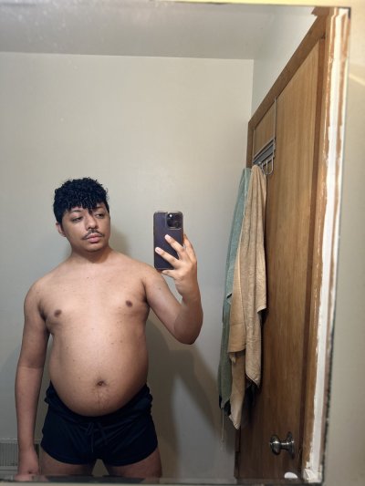 Watch Belly Hadid's leaked NSFW photo on TwXstars