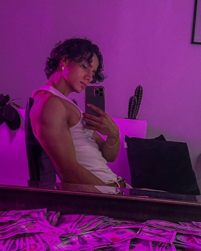 Watch SAOS's leaked NSFW photo on TwXstars