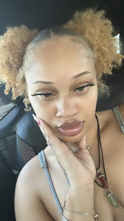 Watch 🍪 🎀 𝒥𝓊𝒹𝓎𝓂𝒶𝓇𝒾𝑒𝟤𝓍 🎀 🍪's leaked NSFW photo on TwXstars