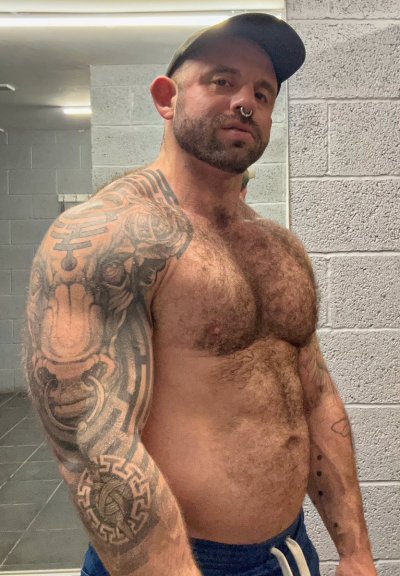 Watch Bull Barrett 🇬🇧💪🏻's leaked NSFW photo on TwXstars