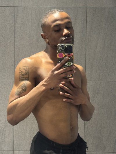 Watch $LIM 🐐's leaked NSFW photo on TwXstars