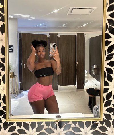 Watch m9ym9y's leaked NSFW photo on TwXstars