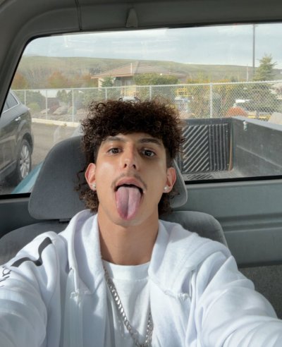 Watch ℑ𝔰𝔯𝔞𝔢𝔩 𝔗𝔞𝔭𝔦𝔞's leaked NSFW photo on TwXstars