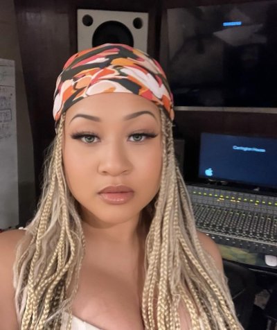 Watch Serrin Joy's leaked NSFW photo on TwXstars