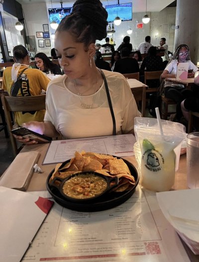 Watch 🔙Deontae🔜's leaked NSFW photo on TwXstars