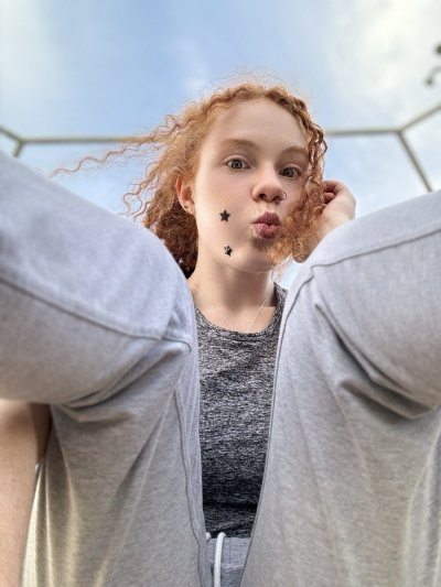 Watch Seven's leaked NSFW photo on TwXstars