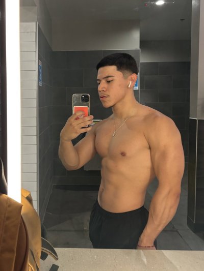 Watch 💌's leaked NSFW photo on TwXstars