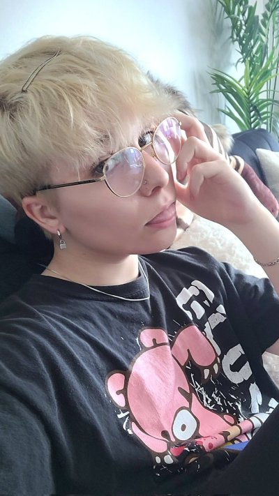 Watch hunnypaint + io's leaked NSFW photo on TwXstars