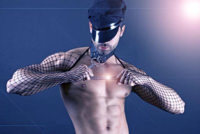 Watch D.O. 🇦🇷🇺🇸🇪🇸🇬🇧's leaked NSFW photo on TwXstars