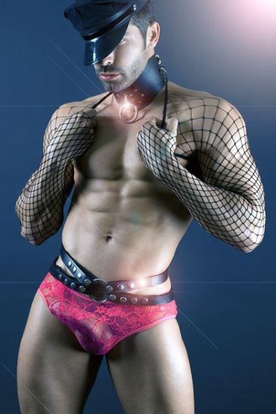 Watch D.O. 🇦🇷🇺🇸🇪🇸🇬🇧's leaked NSFW photo on TwXstars