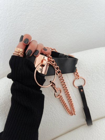 Watch Mistress Alessa's leaked NSFW photo on TwXstars