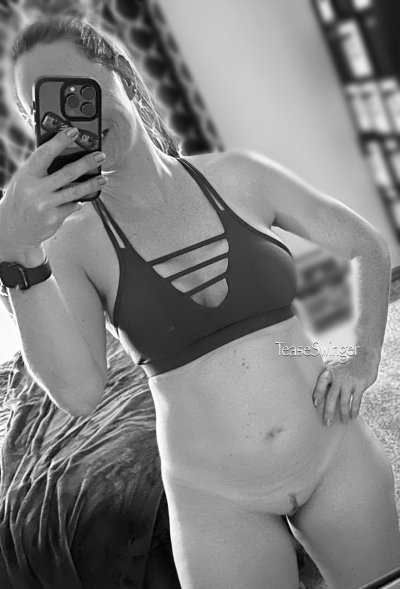 Watch Tease's leaked NSFW photo on TwXstars