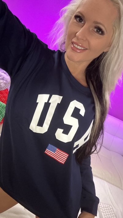 Watch Alena "Lüvsküm" Croft ™'s leaked NSFW photo on TwXstars