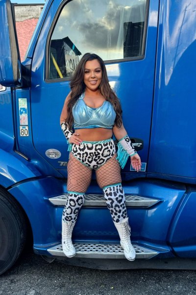 Watch nadia sapphire's leaked NSFW photo on TwXstars