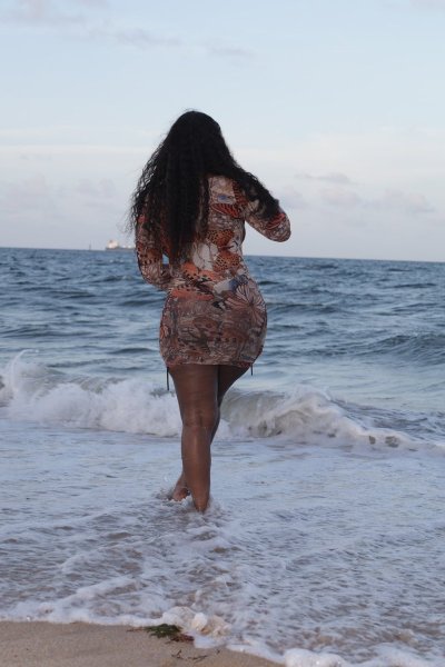 Watch TheTeresaLavae's leaked NSFW photo on TwXstars