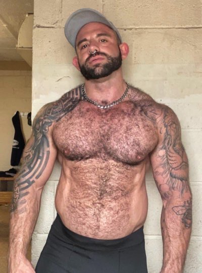 Watch Bull Barrett 🇬🇧💪🏻's leaked NSFW photo on TwXstars