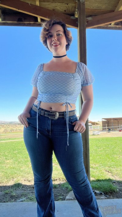 Watch Vixenshelby's leaked NSFW photo on TwXstars