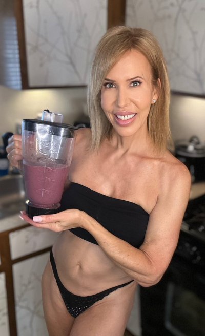 Watch Erica Lauren's leaked NSFW photo on TwXstars