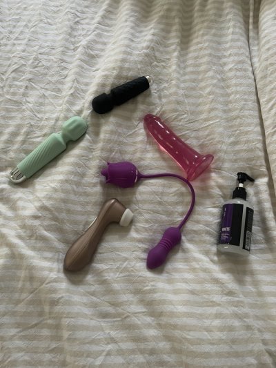 Watch ✩𝐁𝐚𝐢𝐥𝐞𝐲 𝐁𝐨𝐨𝐭𝐥𝐞𝐬✩'s leaked NSFW photo on TwXstars