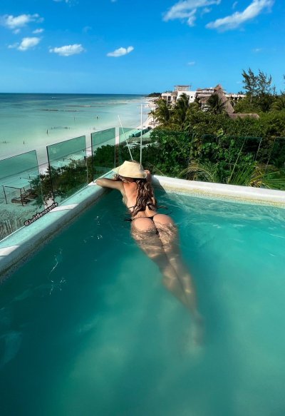 Watch Judit Benavente's leaked NSFW photo on TwXstars